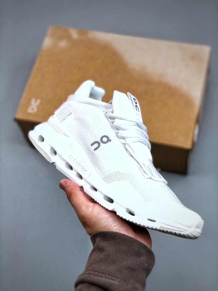 On Cloudnova Running Sneakers