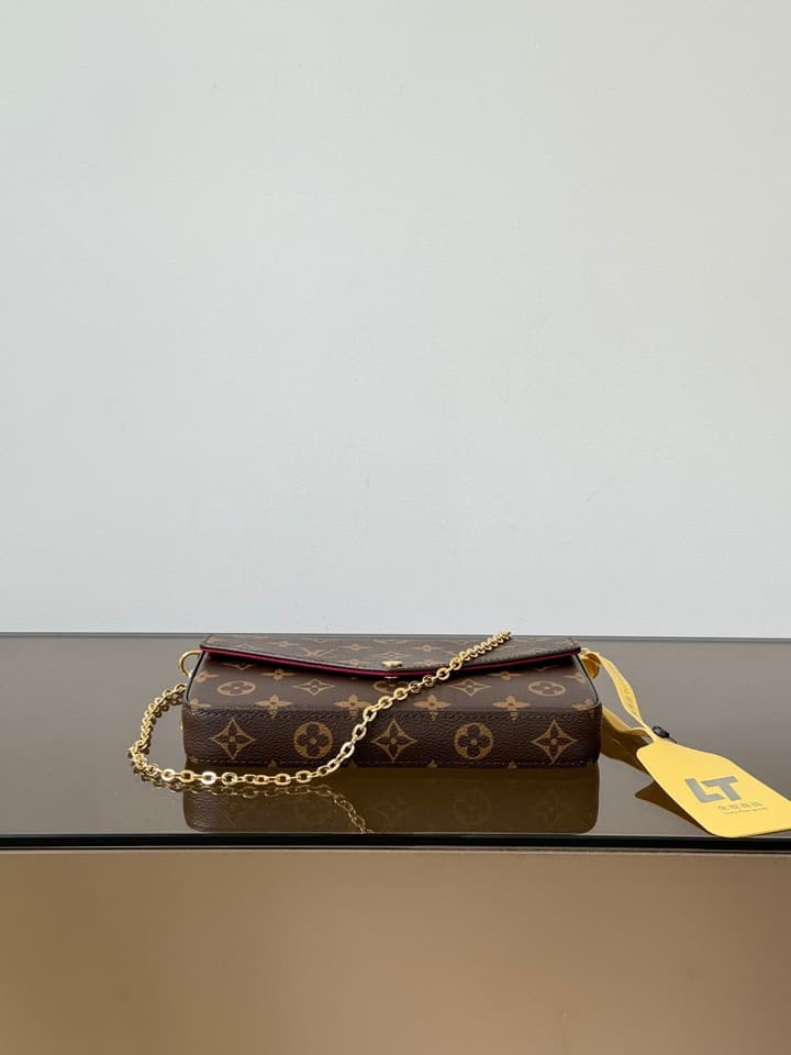 Louis Vuitton Pochette Felicie Monogram Chain Bag in Monogram Canvas With Pink Interior