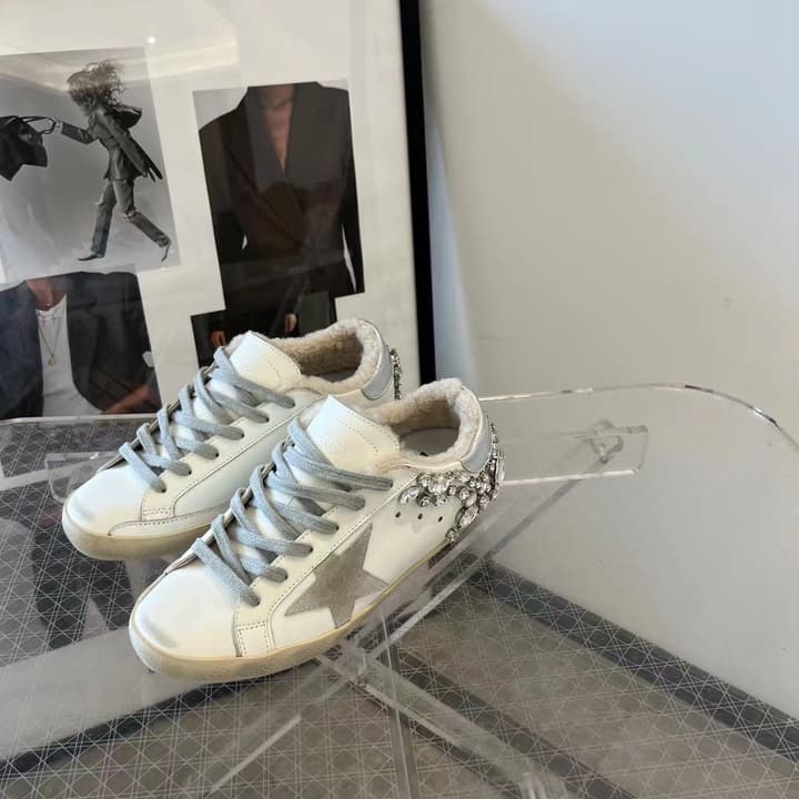 Golden Goose Superstar Sneakers – 2023FW in White Leather With Silver Studs And Wool Lining