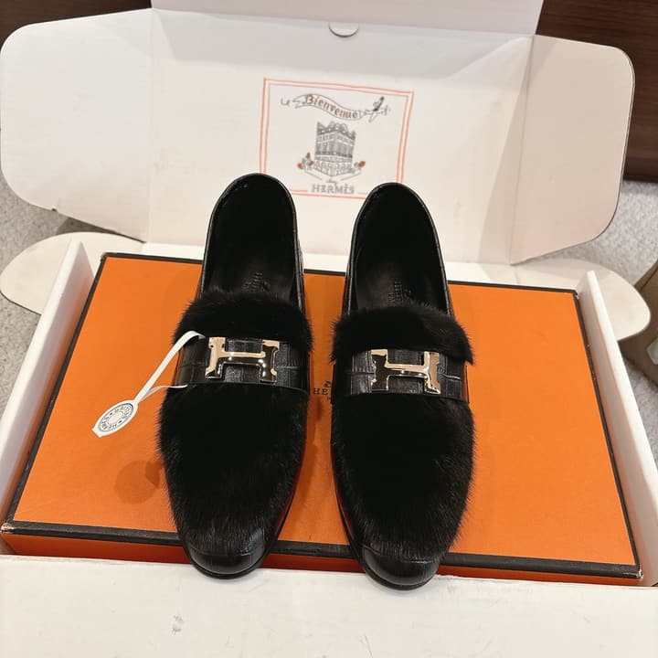 Hermès Mink Suede Loafers & Mules – Autumn/Winter Collection in Pale Tan Suede With Silver Hardware