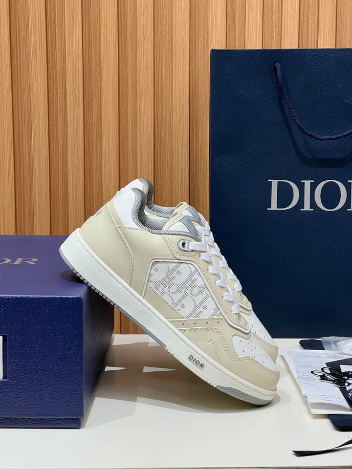 Dior B27 Unisex Sneakers – 2025 Collection in Beige With Dark Green Accents