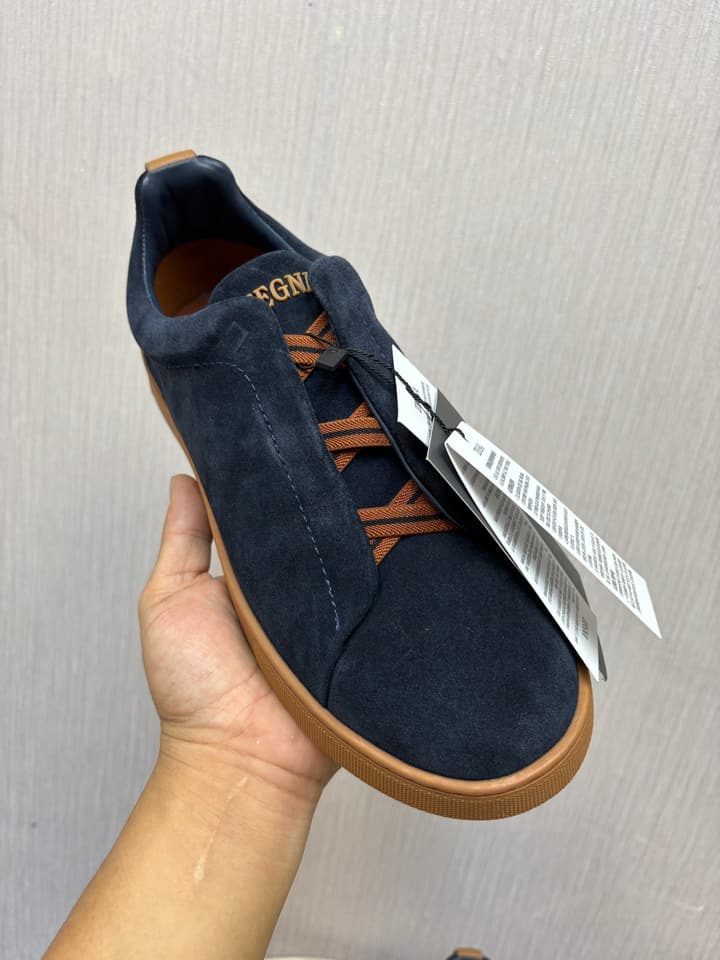 Zegna Top-Tier Calfskin Driving Shoes in Black Suede With Gum Sole