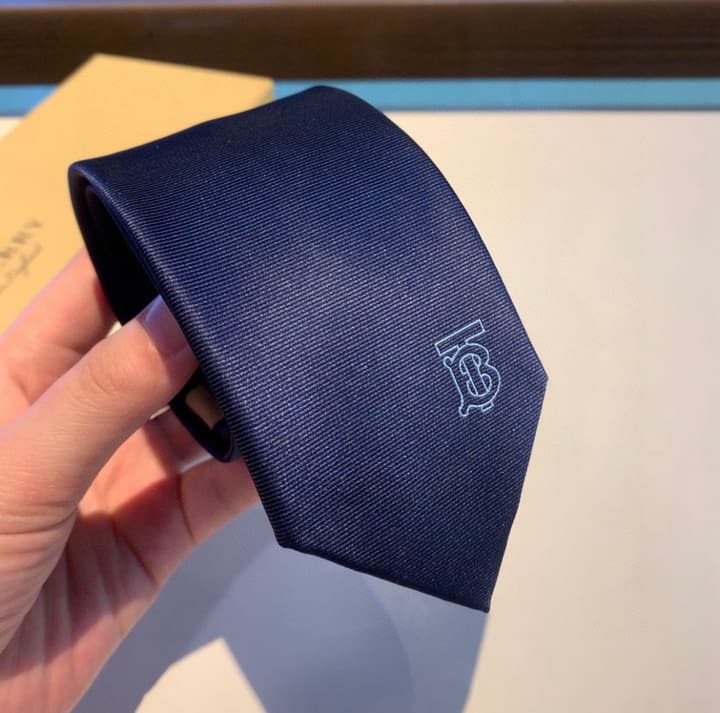Burberry TB Logo Silk Tie in Black