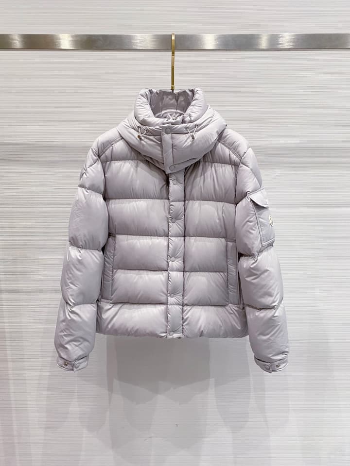 Moncler Maya 70 Matte Down Jacket – 2025 in Classic Black