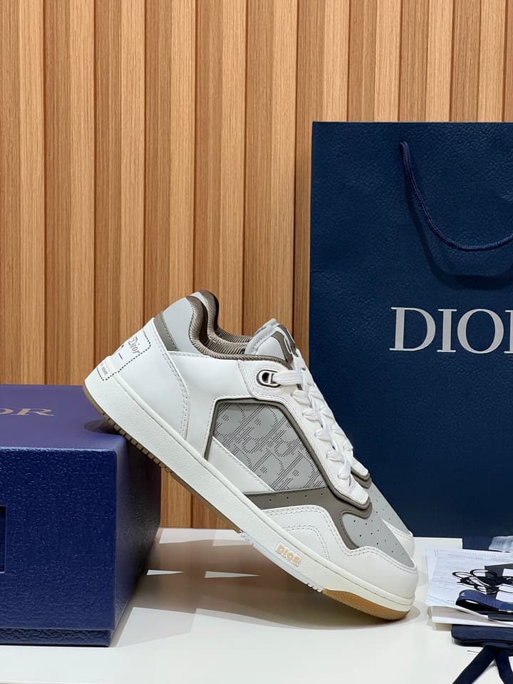 Dior B27 Couple's Sneakers – 2025 Collection in All Black With White Sole