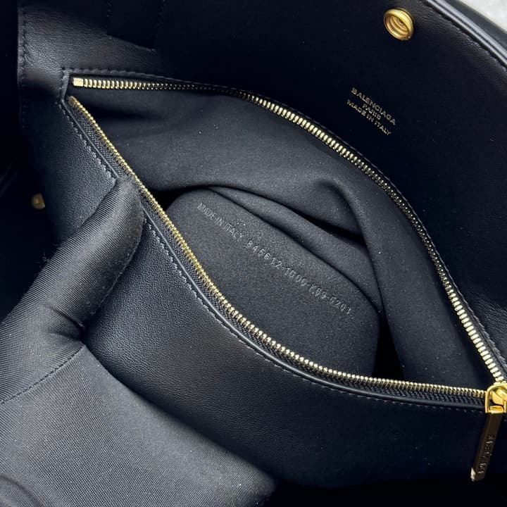 Balenciaga Bel Air Medium Tote Bag in Classic Black