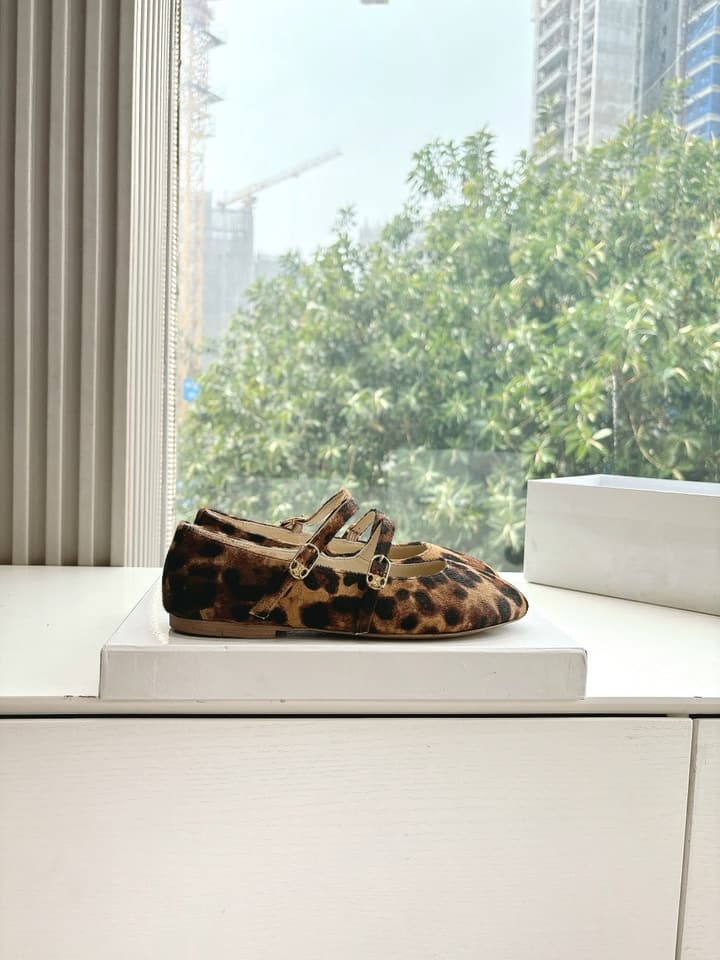 Celine Runner Platform Sneakers – 2025 Spring/Summer Collection in Assorted Display
