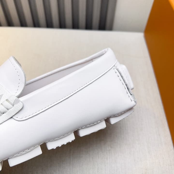 Louis Vuitton Pebbled Leather Driving Shoes in Black Textured Leather