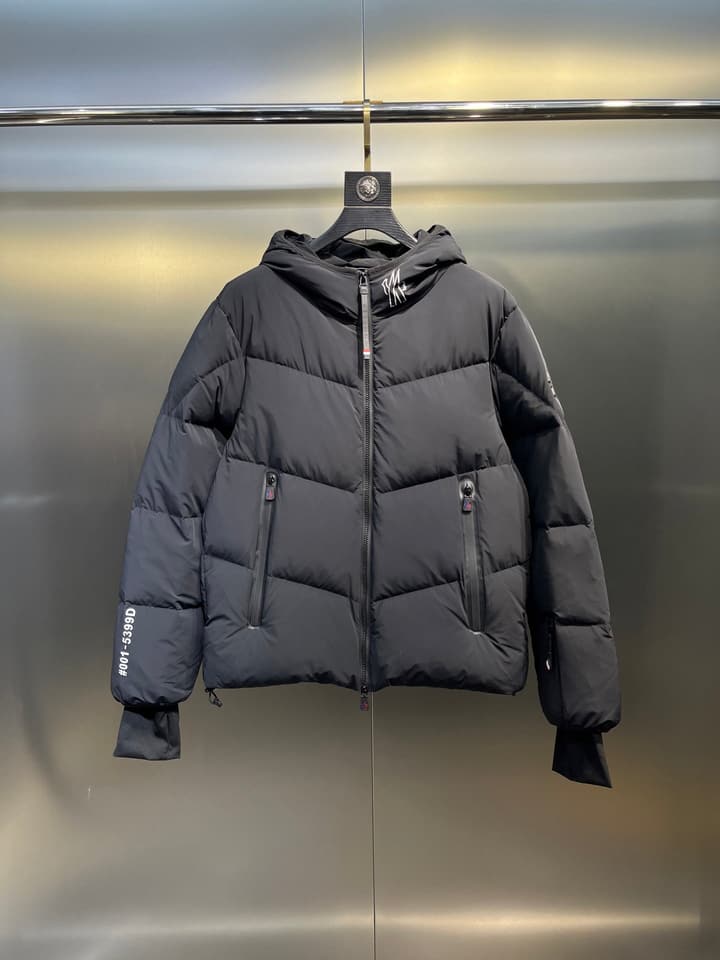 Moncler Grenoble Arcesaz Hooded Down Jacket in Black