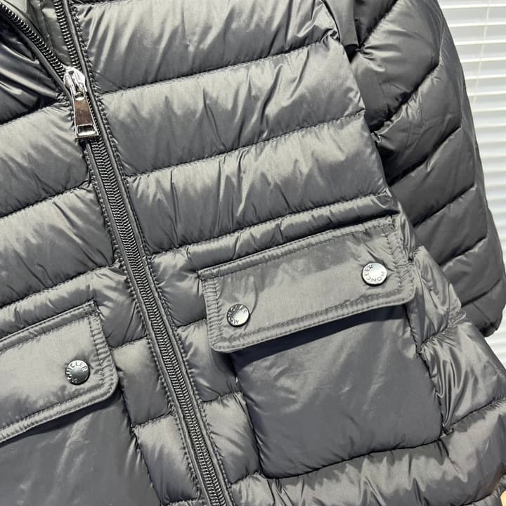 Moncler Kids Short Stand Collar Puffer Jacket – 25FW in Classic Black