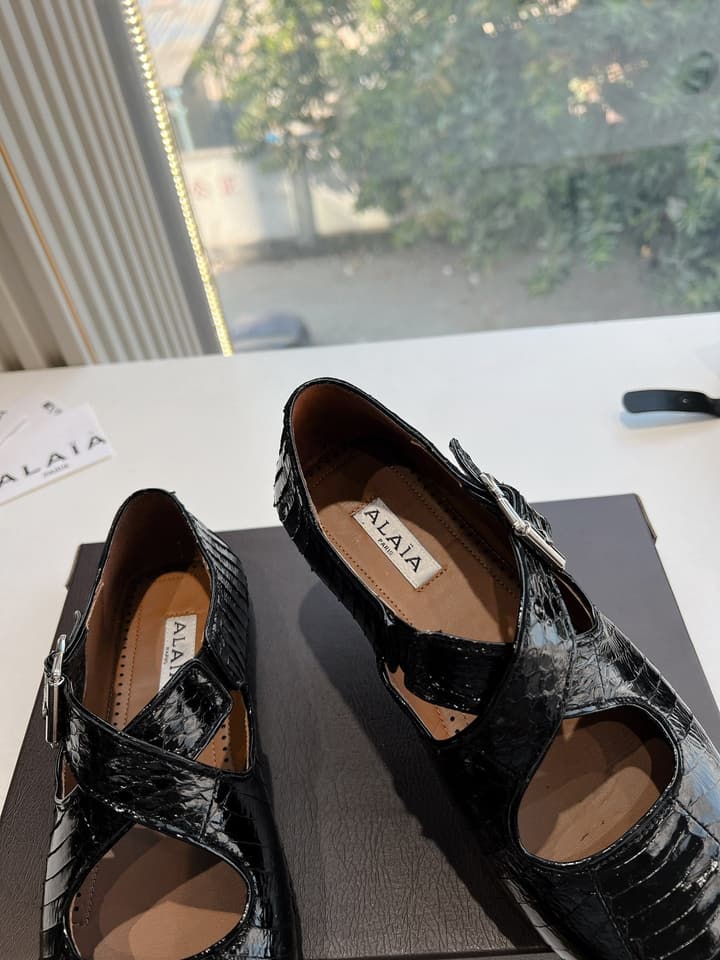 Alaïa Eel Leather Ballet Flats – 2025 SS