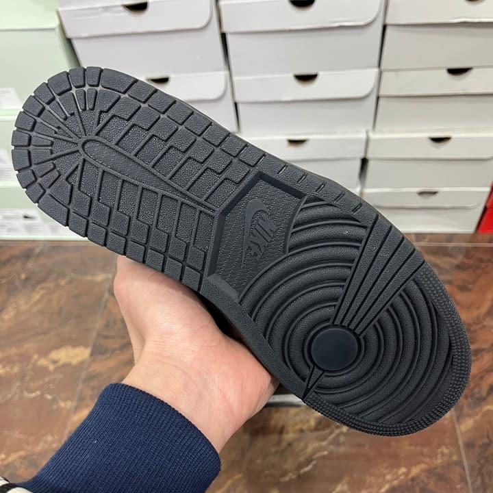Jordan Travis Scott x Air Jordan 1 Low OG Sneakers