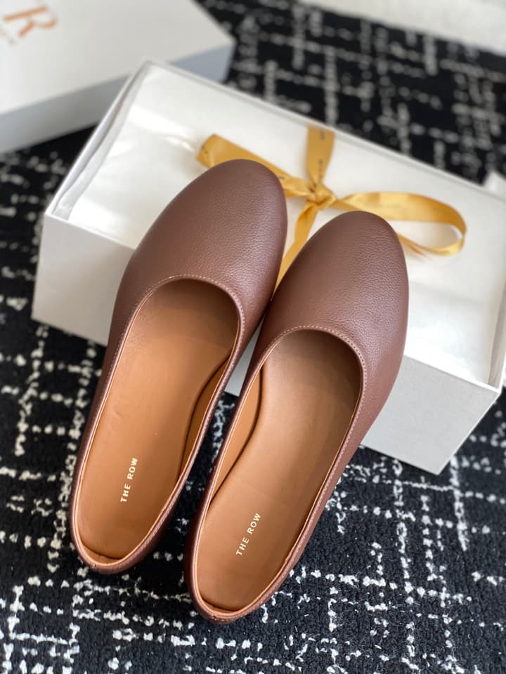 The Row Mary Jane Ballet Flats – 25SS Spring/Summer Collection in Charcoal