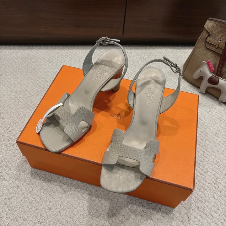 Hermès Eremite 80 Heeled Sandals in Blush Pink