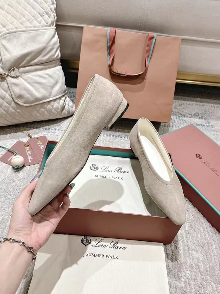 Loro Piana Rebecca Minimalist Ballerina Flats – Spring/Summer Collection in Black Suede