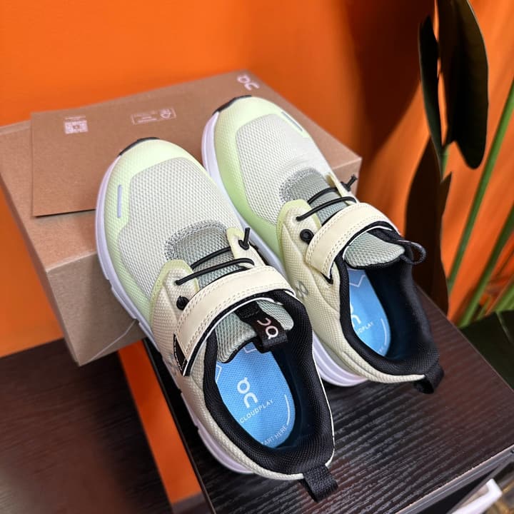 On Kids Running Sneakers – Kids Collection in Black
