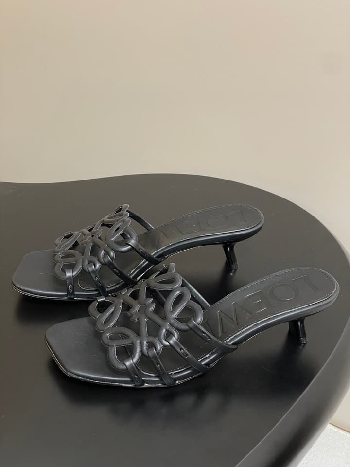Loewe Hollow-Out Woven Kitten Heel Mules – 25SS Collection in Black