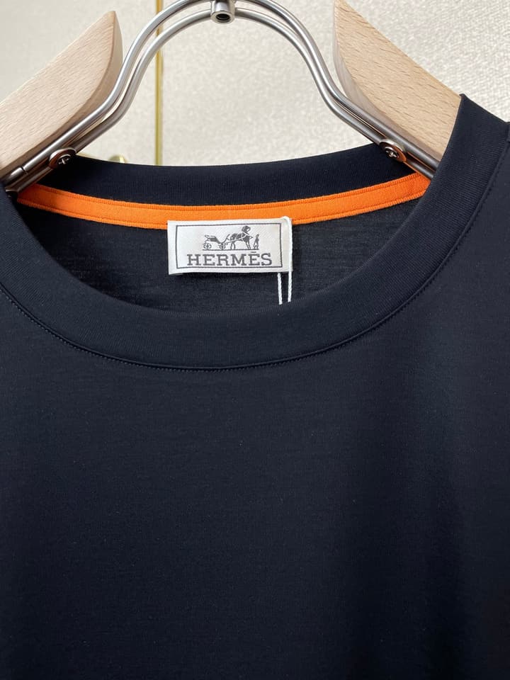 Hermès Men's Casual Short-Sleeve T-Shirt in Black