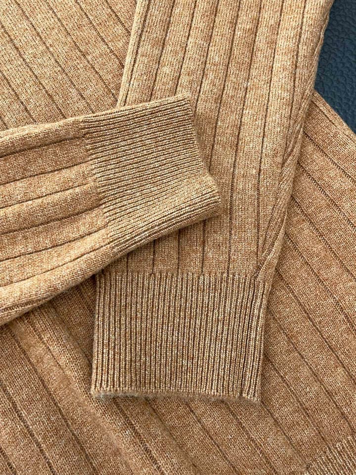Loro Piana Men's Casual Knit Sweater in Camel Brown Sweater