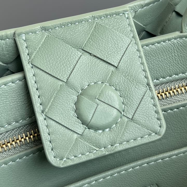 Bottega Veneta Andiamo Handbag in Charcoal Grey