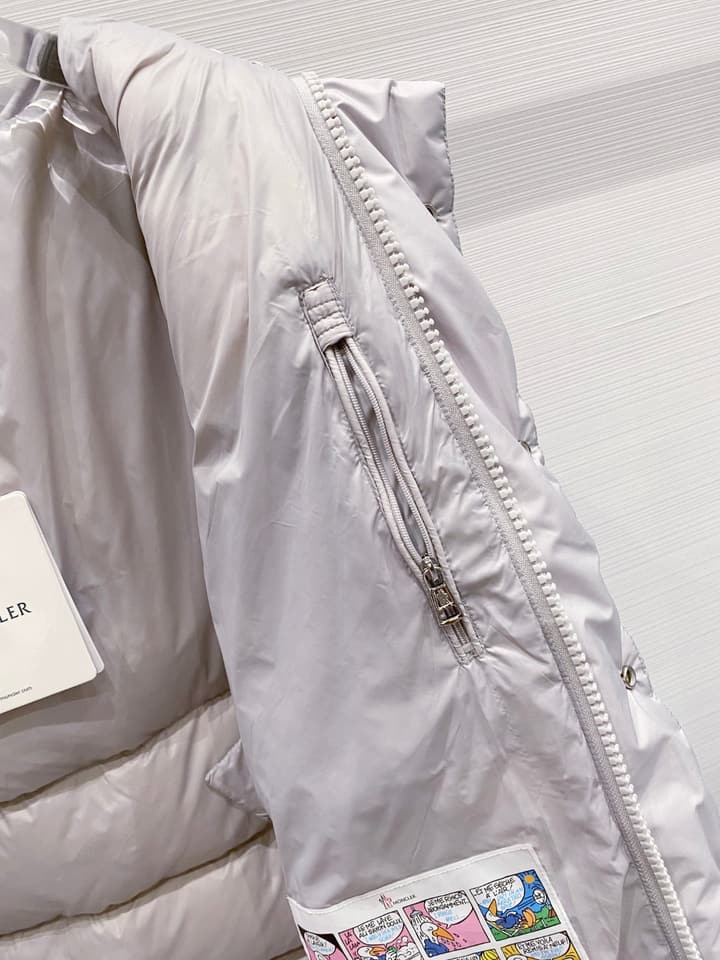 Moncler Maya 70 Matte Down Jacket – 2025 in Classic Black