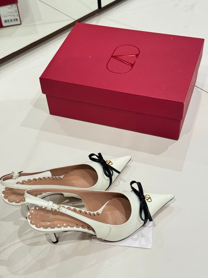 Valentino Bow-Detail High Heels in Black With White Bow