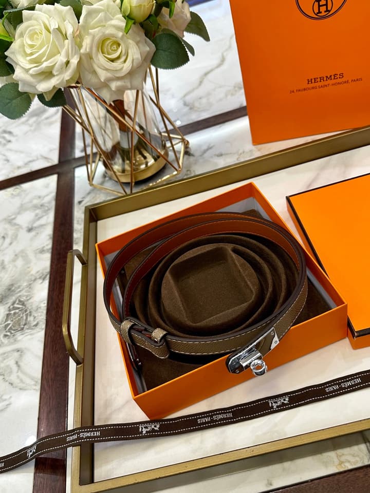 Hermès Slim Leather Belt – 2.0cm in Black With Silver Buckle