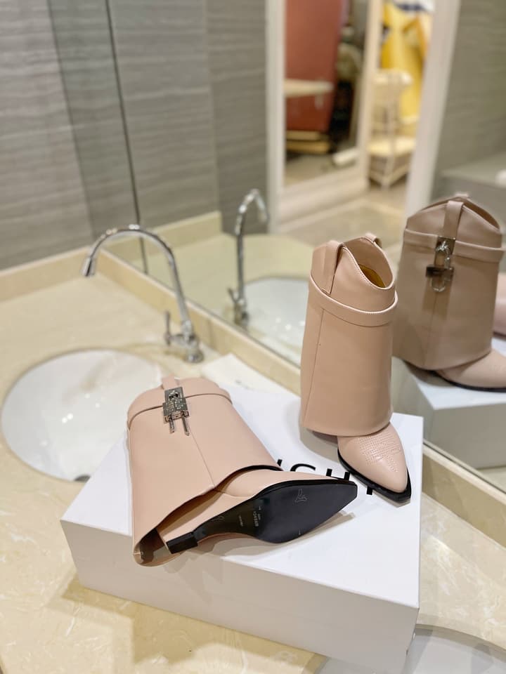 Givenchy Embroidered Lock Ankle Boots – 2023SS in Blush Leather