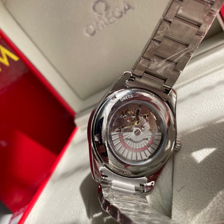 Omega Seamaster Aqua Terra 150 Co-Axial Master Chronometer 41mm in White Dial Steel Bracelet