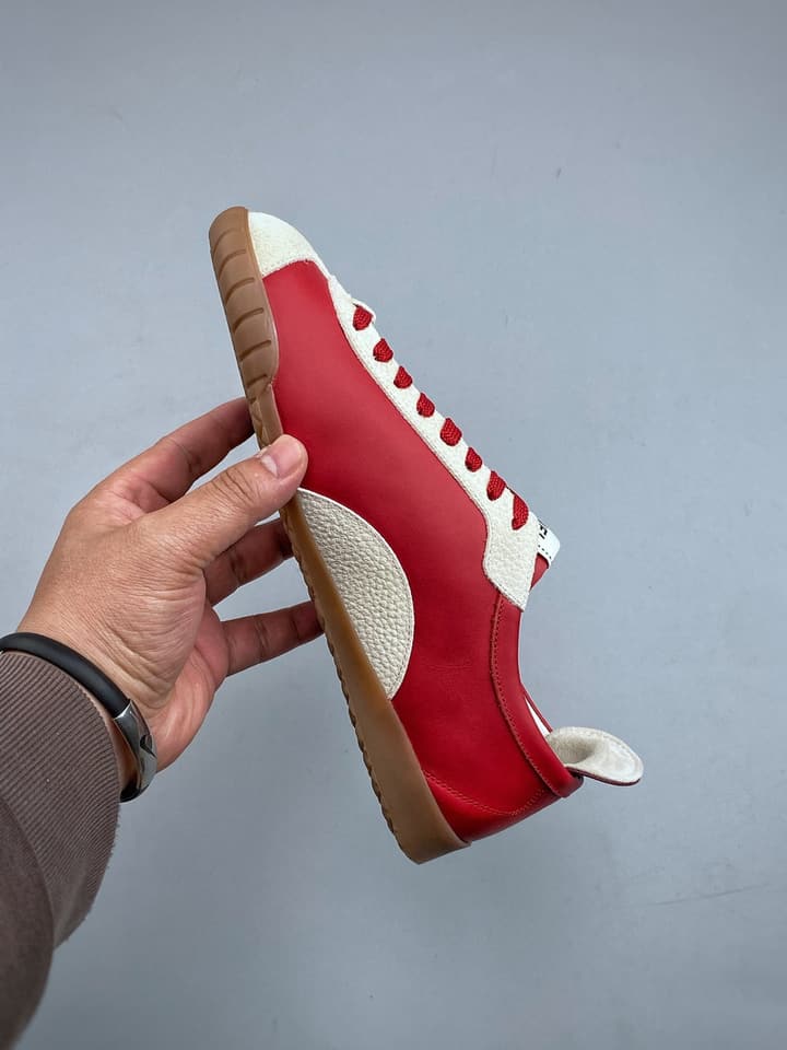 Chanel Panda German Training Sneakers – 2026 Spring/Summer Collection – 26P in Tan And White