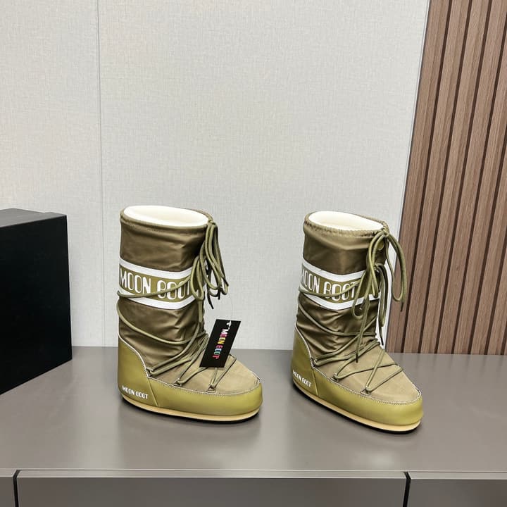 Moon Boot 2024FW Snow Boots in Matte Black