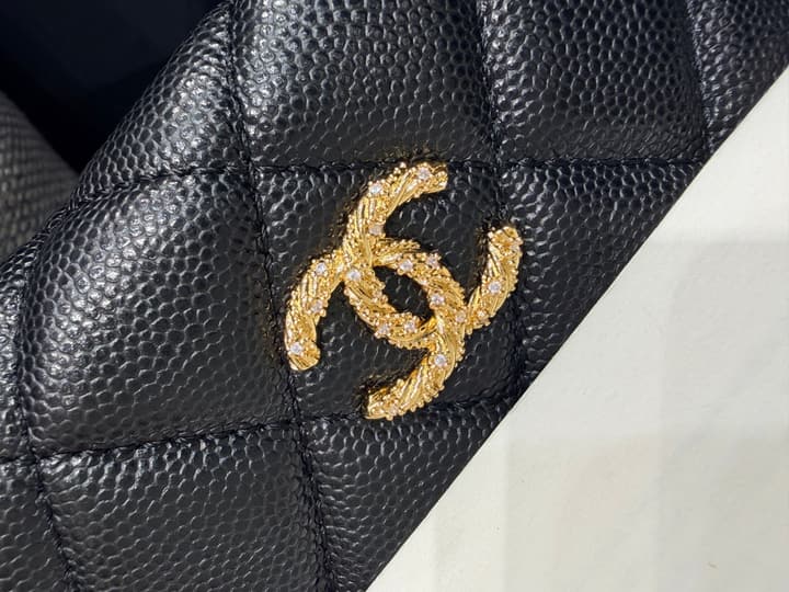 Chanel Caviar Leather Lunchbox Bag – 25C