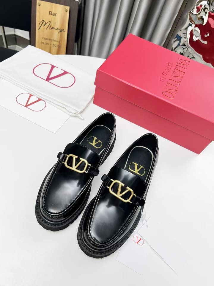 Valentino Logo Buckle Polished Leather Loafers – 2024 in Classic Black