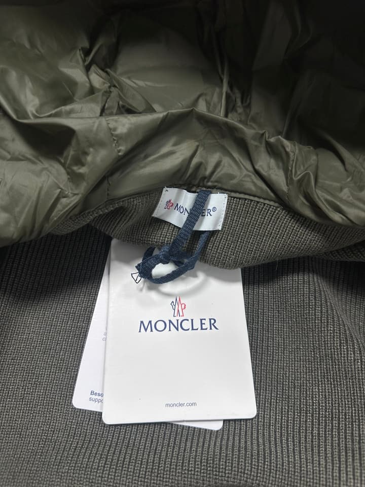Moncler Hooded Wool Knit Spliced Down Jacket – Early Autumn Collection in Black