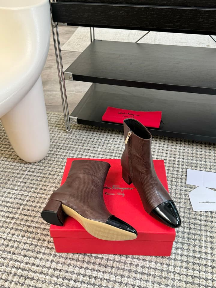 Ferragamo Pointed Toe Chunky Heel Ankle Boots – Autumn/Winter Collection in Black Patent
