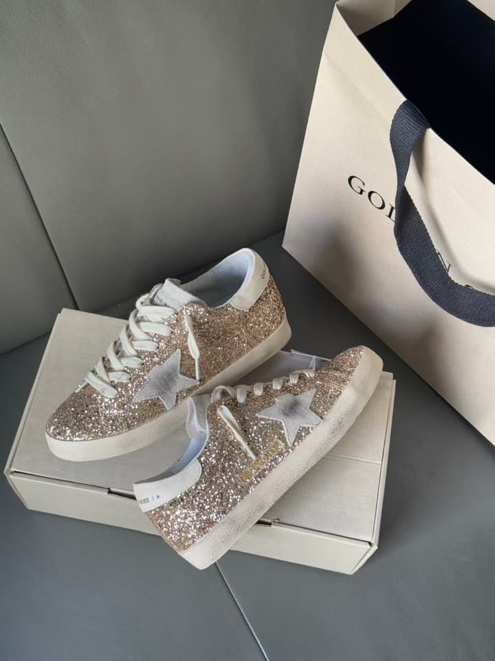 Golden Goose Superstar Sequined Sneakers – 2025 New Style in Sequined Gold Glitter