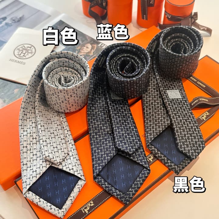 Hermès Men's H-Logo Silk Tie in Black