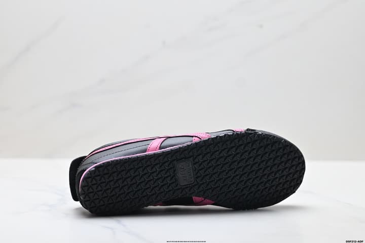 Onitsuka Tiger Mexico 66 NIPPON MADE Sneakers in Black With Pink Stripes
