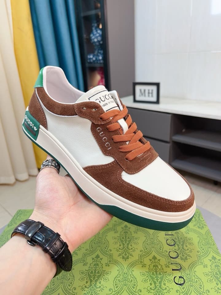 Gucci New Season Casual Fashion Sneakers in Black With Web Stripe