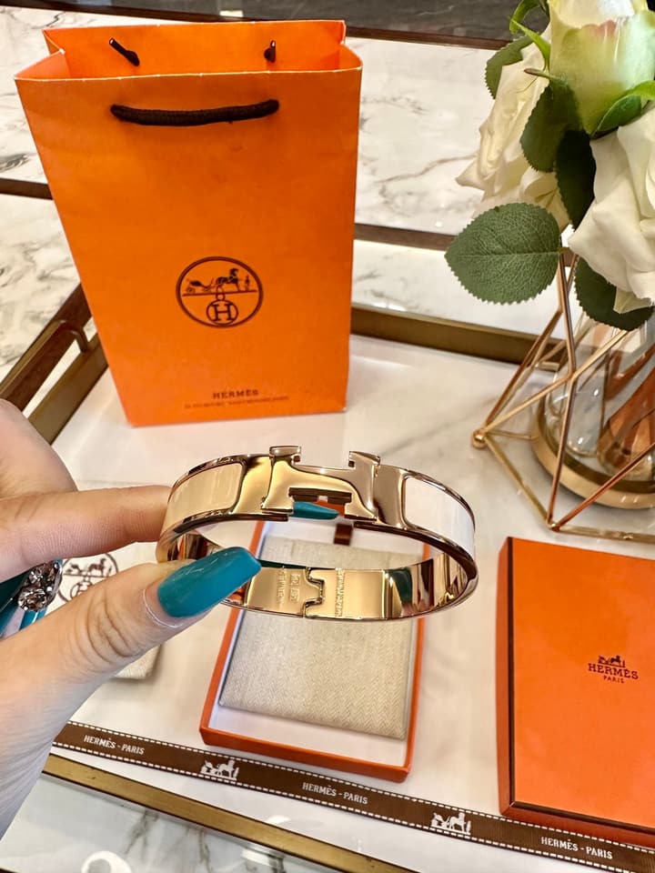 Hermès H-Letter Oval Enamel Bracelet in Black