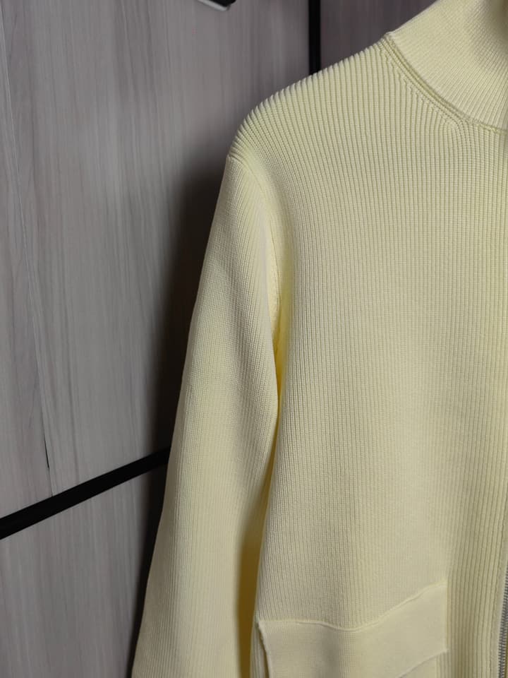 Hermès Unisex Wool-Blend Knit Cardigan – Autumn/Winter in Black With Orange H Pockets