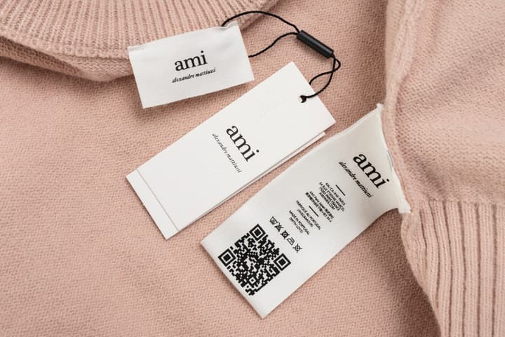 AMI Paris Classic Jacquard Heart Crewneck Sweater – 2025SS in Dusty Rose Pink