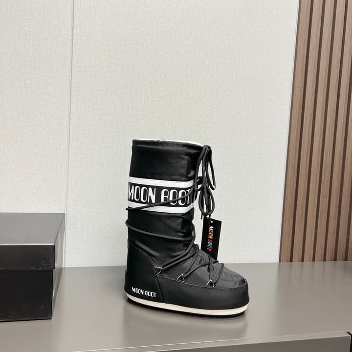 Moon Boot 2024FW Snow Boots in Matte Black
