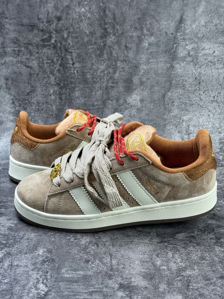 Adidas Originals CAMPUS 00s Retro Casual Sneakers in Taupe Suede With Tan Lining