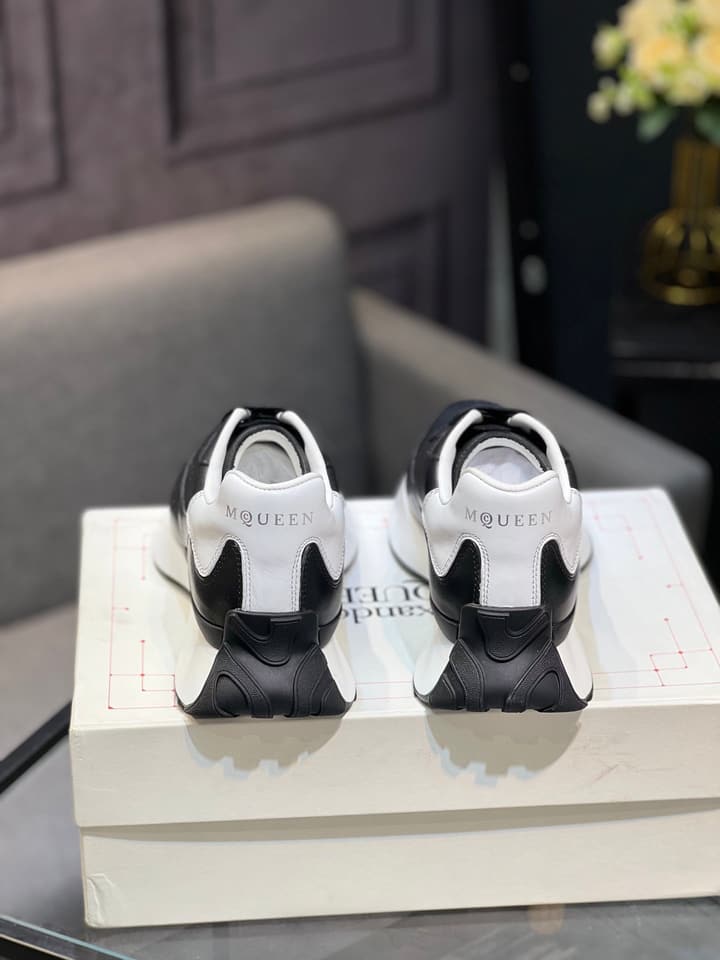 Alexander McQueen White Silk Leather Platform Sneakers in Black