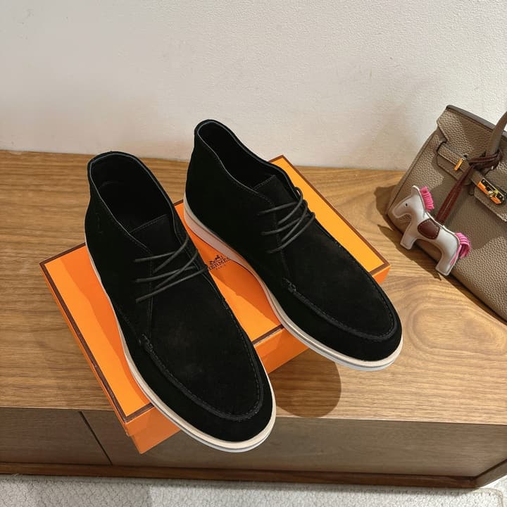 Hermès Classic Couple's Sandals – SS25 New Arrival in Black Suede