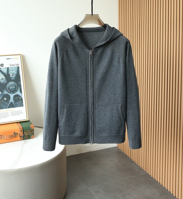 Loro Piana Premium Wool Sweater – 2025FW in Charcoal Grey