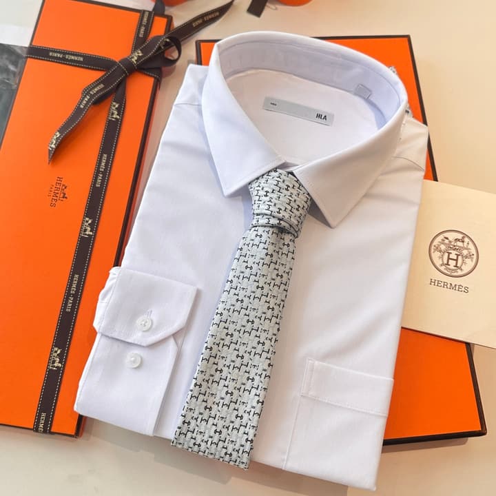 Hermès Men's H-Logo Silk Tie in Black