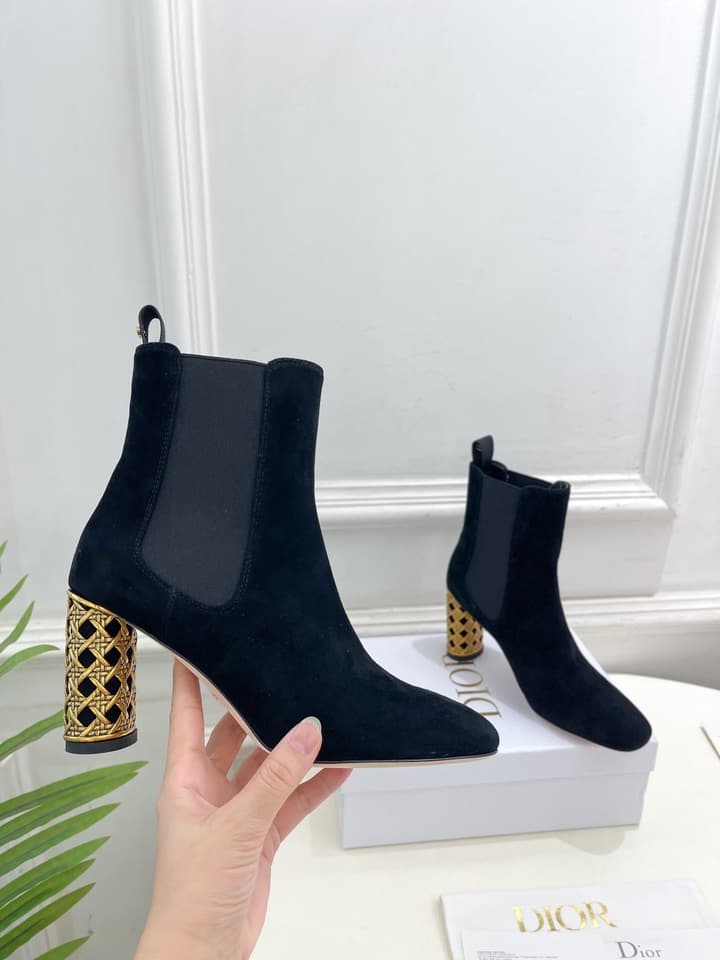 Dior Metallic Cannage Cylindrical Heel Chelsea Boots – 2024 in Black Suede With Gold Cannage Heel