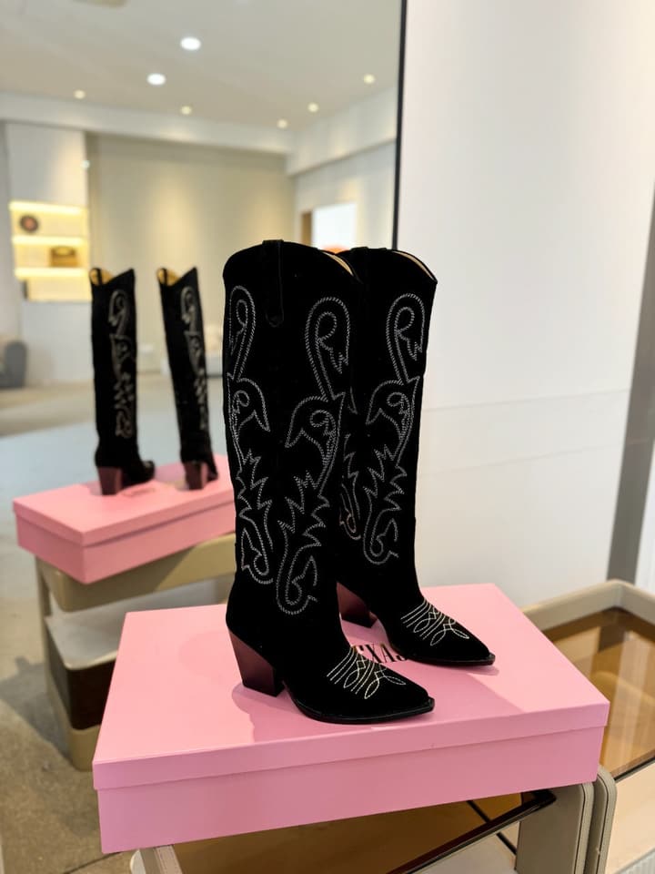 Paris Texas Embroidered Knee-High Boots in Black With Tone-on-tone Embroidery